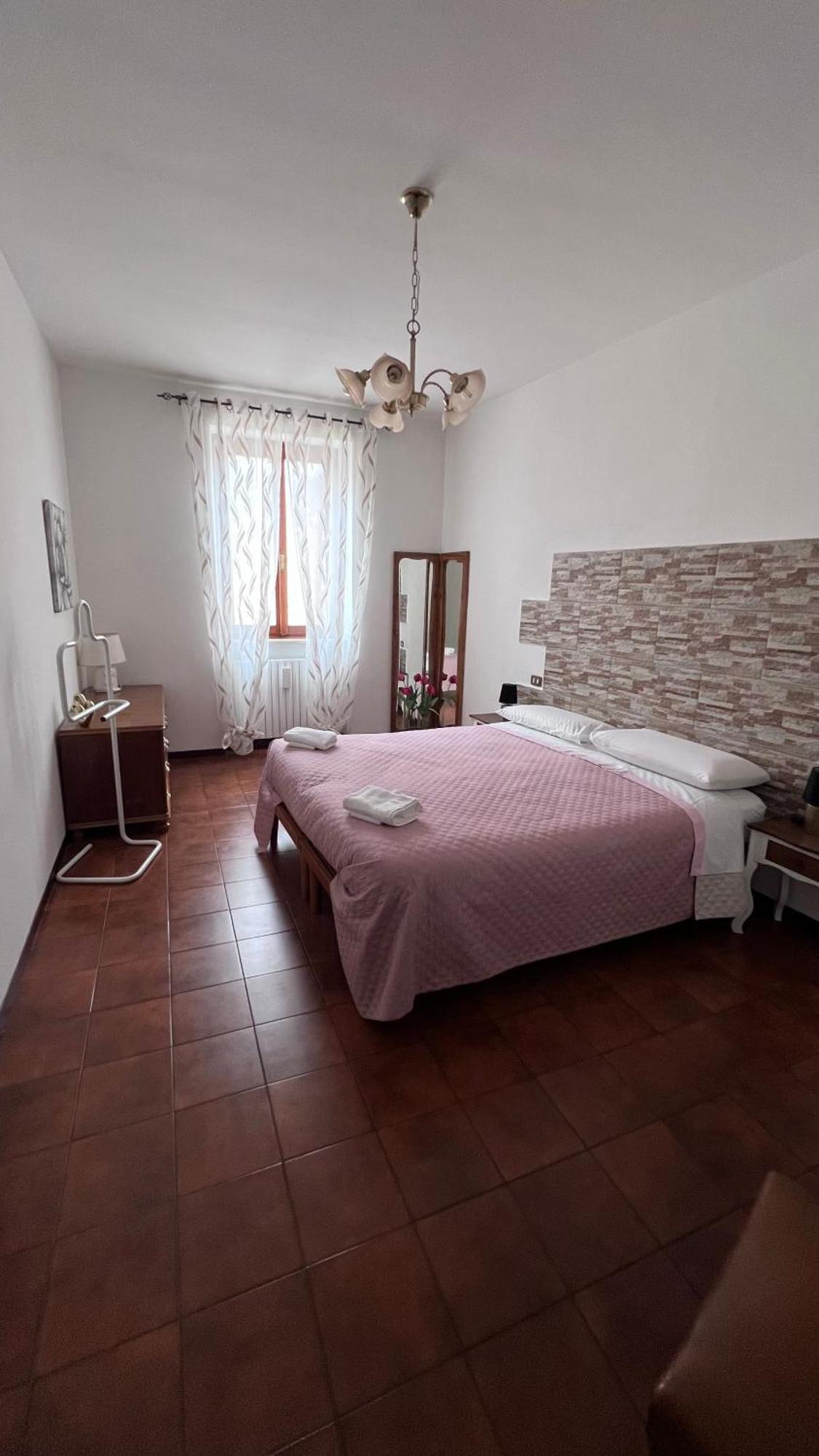 Casa Caterina 2 Storey House, With A Mountain View Toscolano Maderno Exterior photo